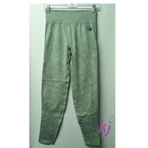 Pink Victoria’s Secret SEAMLESS Yoga Leggings - L